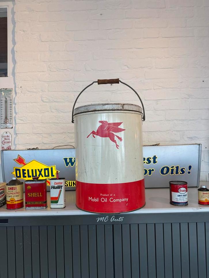 Vintage Mobil Olie Emmer groot blik, Antiek en Kunst, Antiek | Overige Antiek, Ophalen of Verzenden