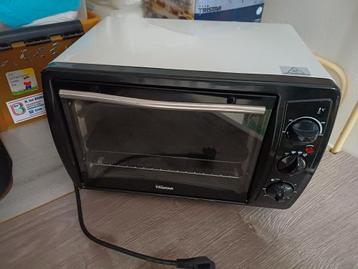 Vers gebakken broodjes op de camping...heerlijk beschikbaar voor biedingen