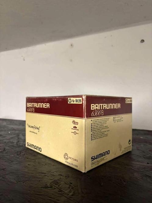 GEZOCHT, doos Shimano Baitrunner 6500B (2 stuks), Watersport en Boten, Hengelsport | Algemeen, Nieuw, Molen, Ophalen of Verzenden