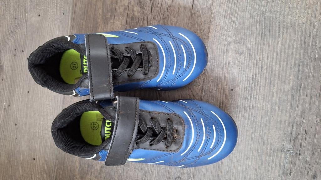 Dutchy voetbalschoenen  27 1x aangehad, Sport en Fitness, Voetbal, Maat XS of kleiner, Ophalen of Verzenden, Zo goed als nieuw