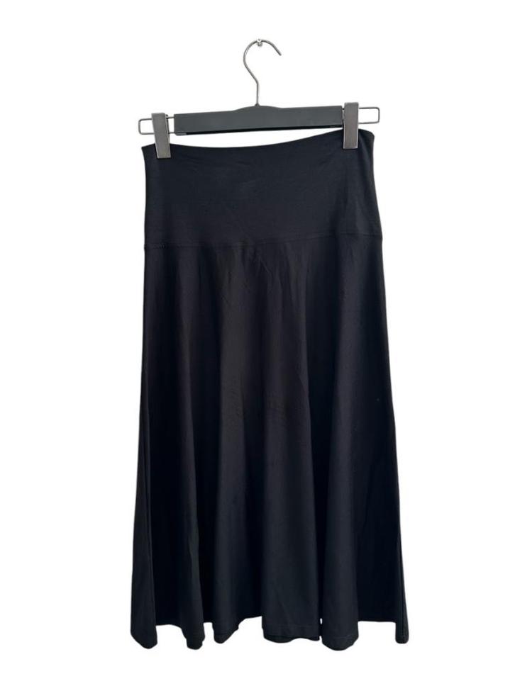 Marc Cain rok M, Kleding | Dames, Rokken, Zo goed als nieuw, Maat 38/40 (M), Zwart, Boven de knie, Ophalen of Verzenden