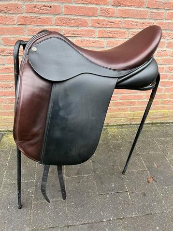 DSC dressuurzadel 18,5 inch bruin wit beschikbaar voor biedingen