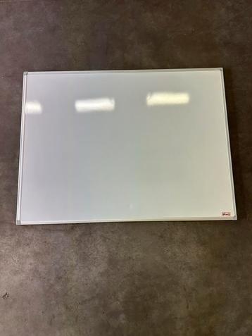 Whiteboard 120x90 cm beschikbaar voor biedingen