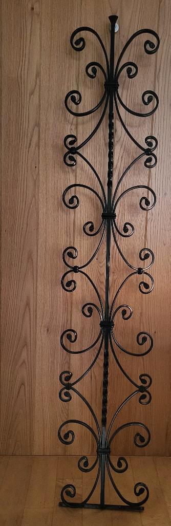 Mooi massief gietijzeren voordeur rooster. Geeft een, Doe-het-zelf en Verbouw, Deuren en Horren, Zo goed als nieuw, Buitendeur