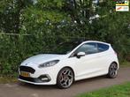 Ford Fiesta 1.5 EcoBoost ST-3 250PK *Dealeronderhoud! *PANO, Voorwielaandrijving, Gebruikt, Lichtsensor, Wit