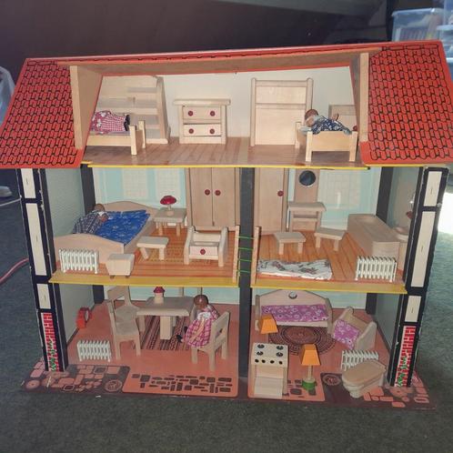 Vintage Houten Poppenhuis met Meubels & Poppen, Antiek en Kunst, Antiek | Speelgoed, Ophalen of Verzenden