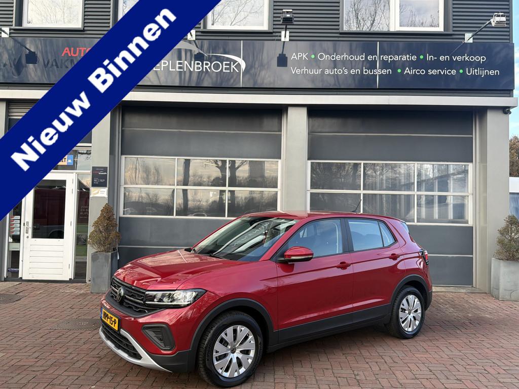 Volkswagen T-Cross 1.0 TSI 95pk 2024 Rood 410 KM NIEUW !, Auto's, Voorwielaandrijving, Gebruikt, Lichtsensor, 620 kg