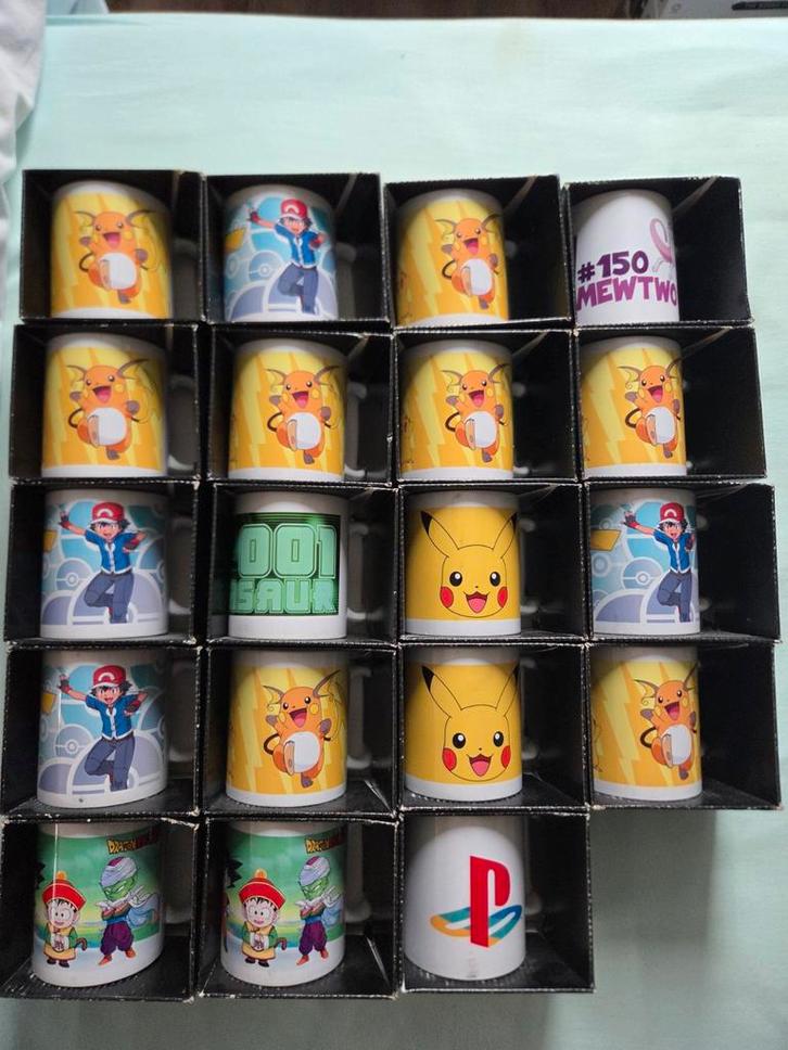 Grote verzameling Pokémon spullen deel 2 en meer, Hobby en Vrije tijd, Verzamelkaartspellen | Pokémon, Zo goed als nieuw, Overige typen