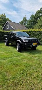 Nissan King-cab 2.5 TD 4WD 1999, Auto's, Bestelauto's, 1780 kg, Stof, Zwart, Origineel Nederlands