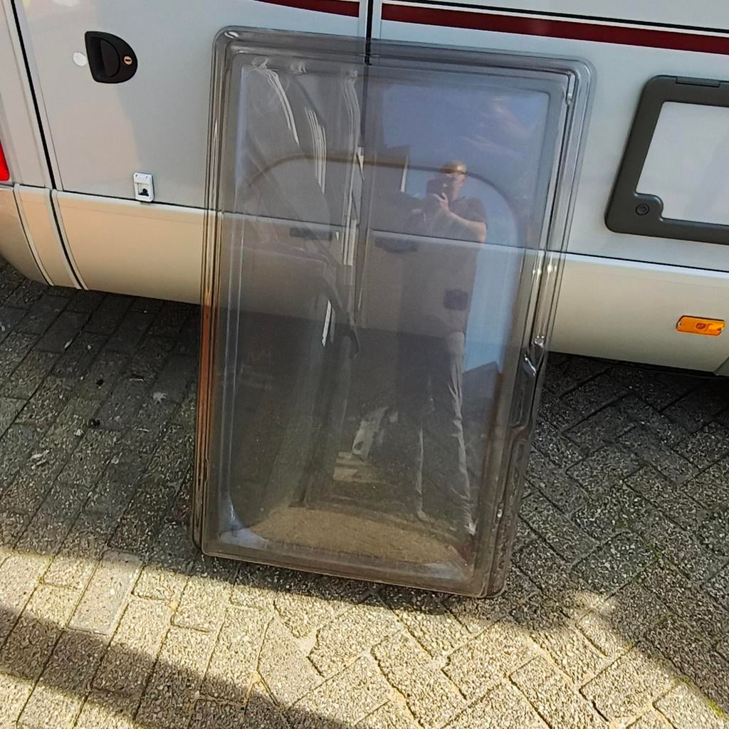 Te koop Hymer Dakluik 500x800,  binnenwerk en diverse delen, Ophalen