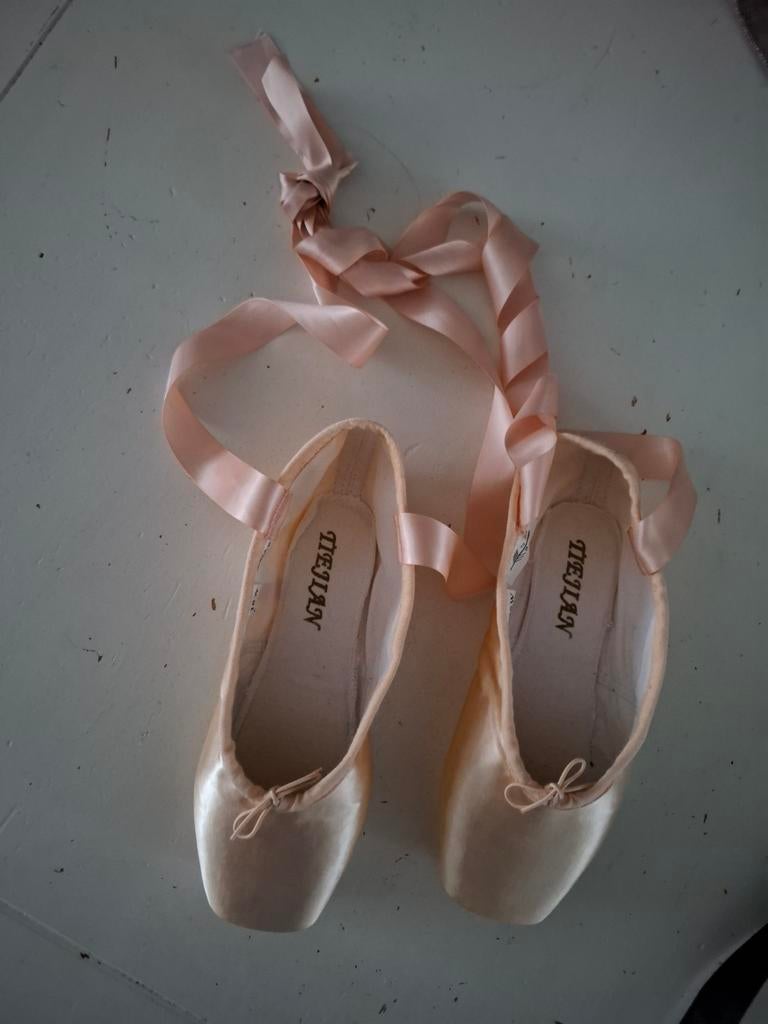 Tiejian Balletschoentjes/Spitzen Maat 38, Ophalen of Verzenden, Nieuw, Schoenen