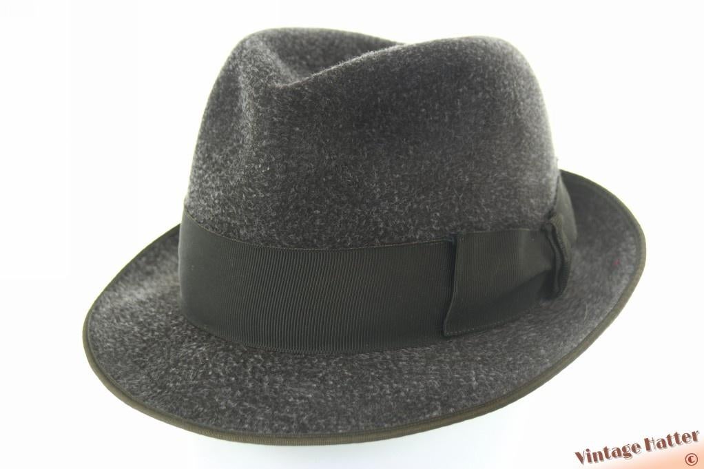 Vintage Gleufhoed Indra gemengd grijs vilt 57, Hoed, 57 cm (M, 7⅛ inch) of minder, Gedragen, Indra