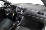 Volkswagen T-Roc 1.5 TSI Sport Business R | Pano | Virtual |, 1254 kg, 4 cilinders, 150 pk, Alcantara