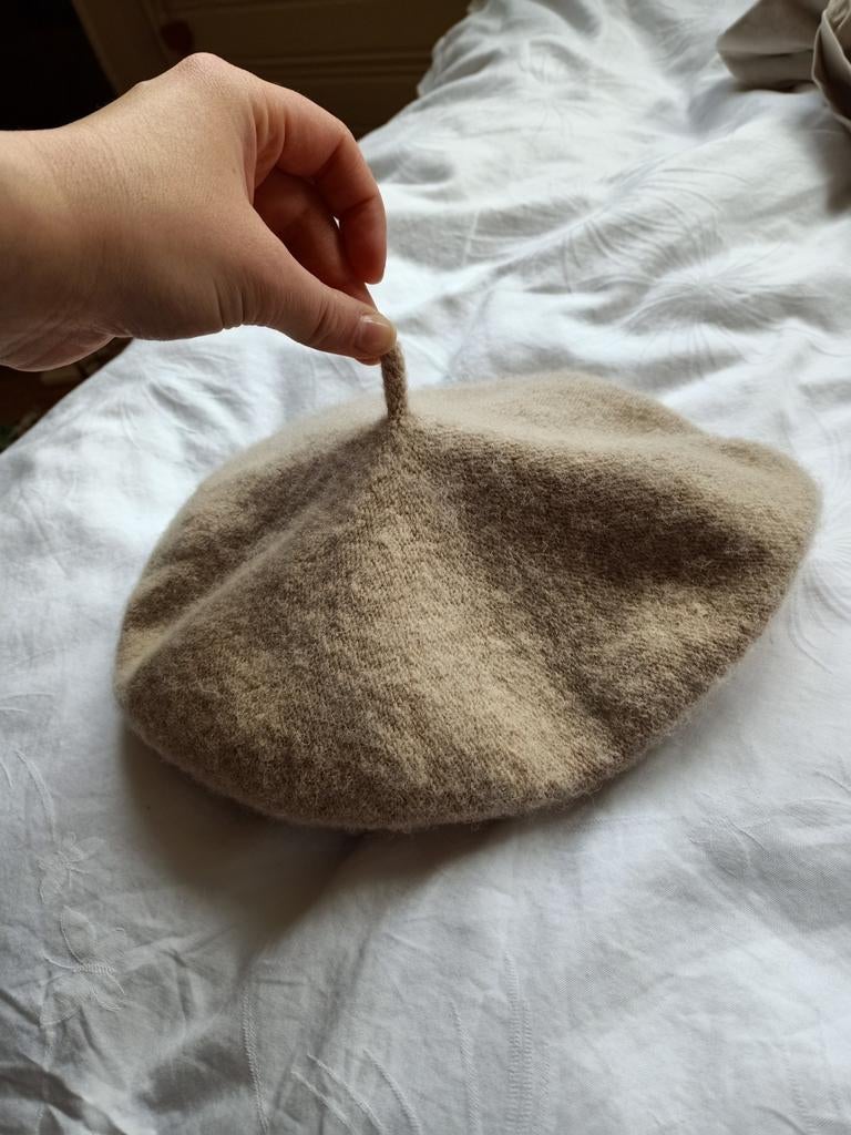 Mooie beige baret, nieuw!, Ophalen of Verzenden, Nieuw, Beige, Overige merken