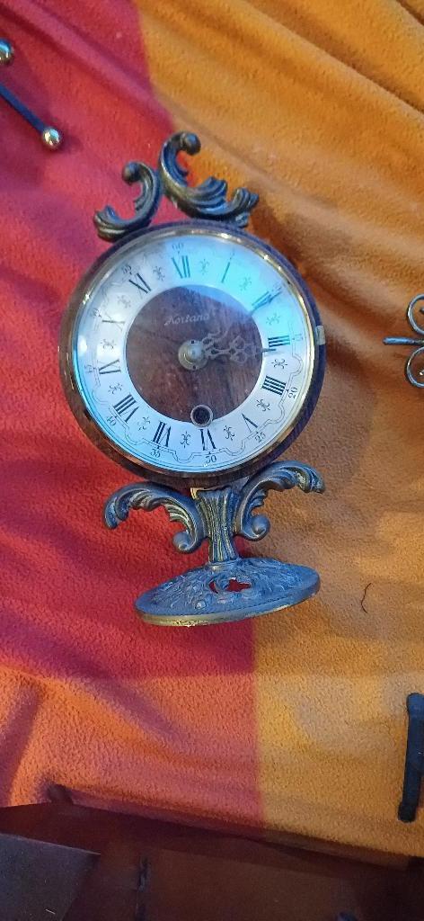 Kortana vintage klok, Antiek en Kunst, Antiek | Klokken, Ophalen of Verzenden