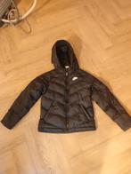 Nike jas maat 137 147 zwart grijs, Ophalen of Verzenden, Zo goed als nieuw, Jongen, Jas