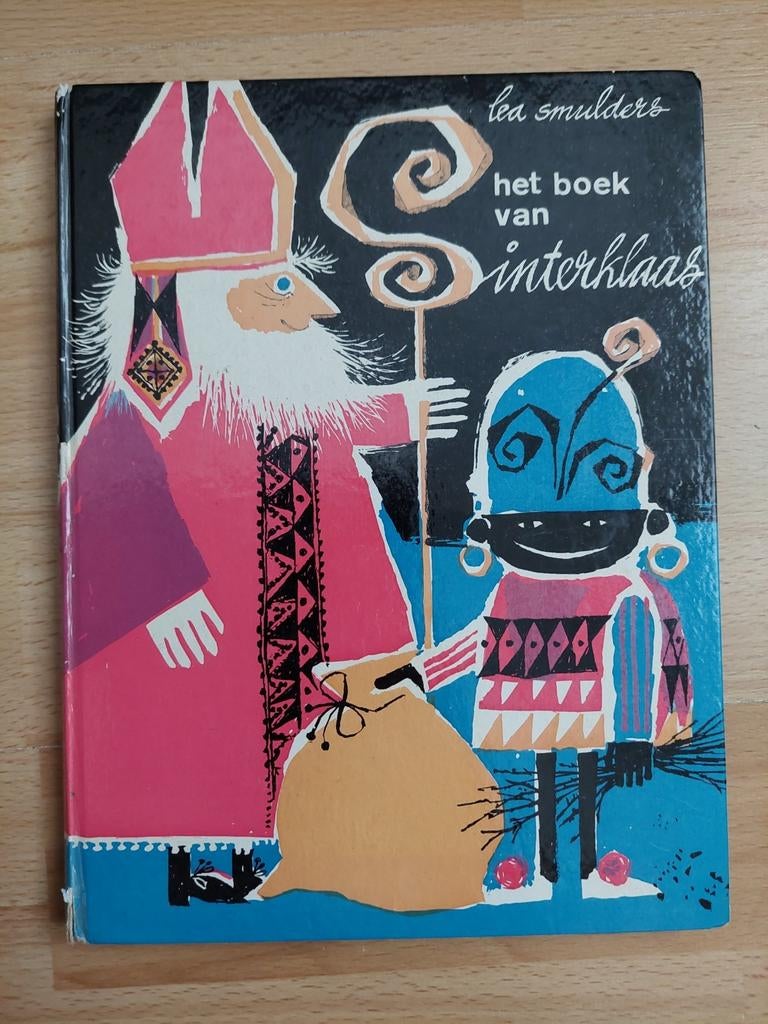 Het boek van Sinterklaas - Lea Smulders, Ophalen of Verzenden, Gelezen, Fictie algemeen