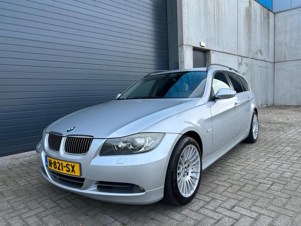 BMW 3-serie Touring 325xi Executive AUT XENON PDC, Automaat, Stof, Gebruikt, 2497 cc