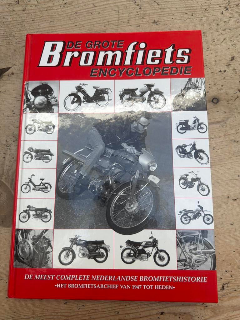 De Grote Bromfiets Encyclopedie - Zo goed als nieuw, Ophalen of Verzenden, Zo goed als nieuw, Algemeen