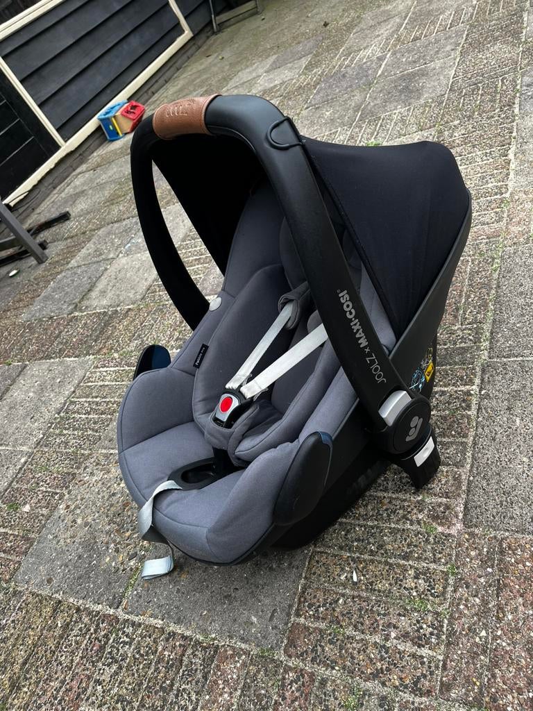 Maxicosi joolz met isofix base, Gebruikt, Slaapstand, Ophalen of Verzenden, Isofix