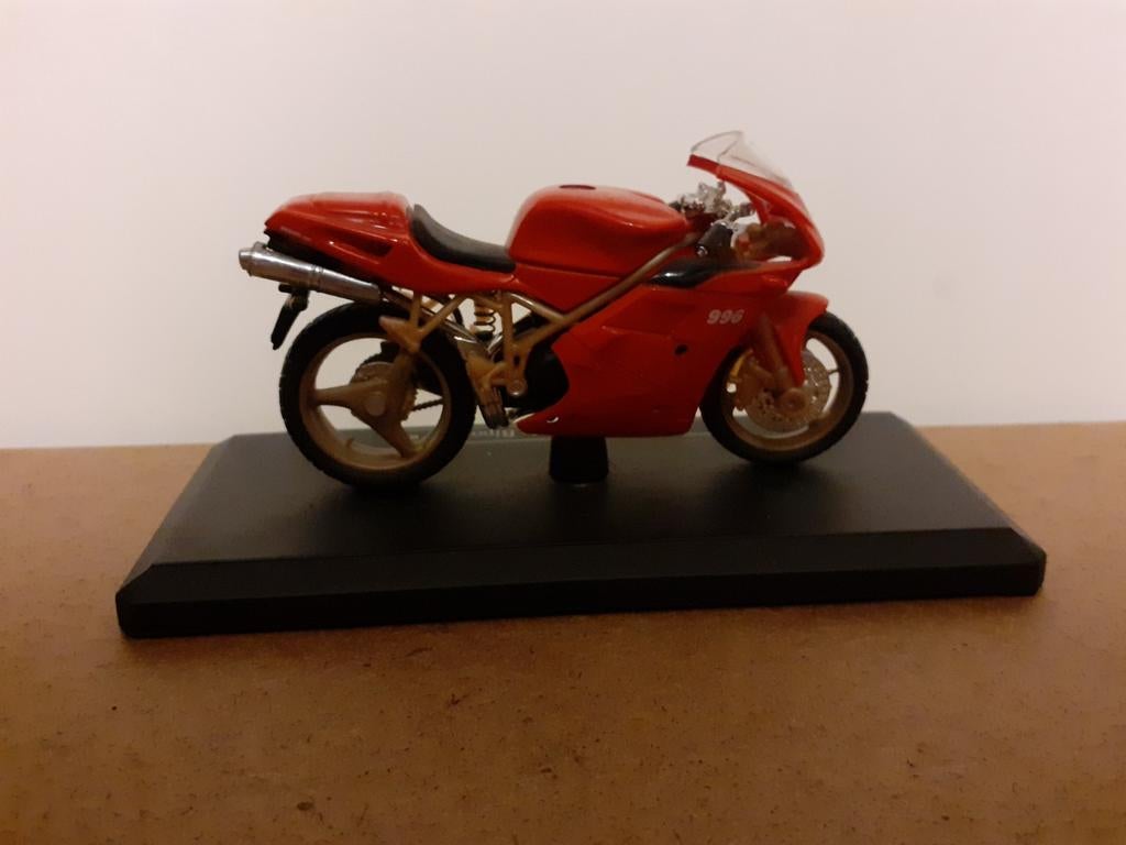 Ducati 1:18, Hobby en Vrije tijd, Modelauto's | 1:18, Ophalen of Verzenden, Overige merken