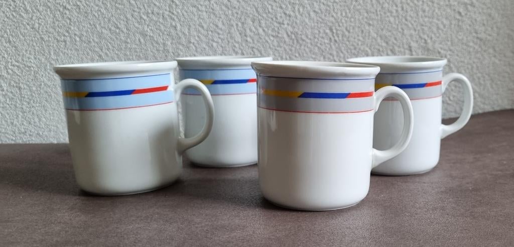 Mok Kronester Bavaria 4x, Ophalen of Verzenden, Zo goed als nieuw, Overige stijlen, Kop(pen) en/of Schotel(s)