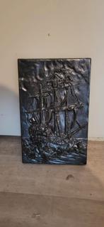 Gietijzeren haardplaat met driemaster, Ophalen