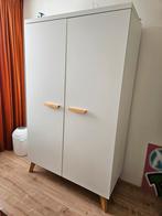 TWF Mika kledingkast wit met 2 deuren en schuine pootjes, Ophalen, Gebruikt, Kast, 50 tot 70 cm