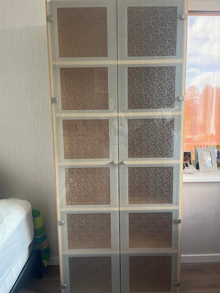 Kast met glazen deuren, Ophalen, Gebruikt