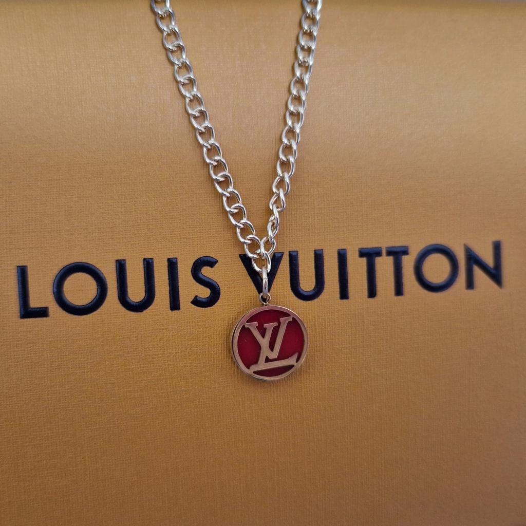 Armband goudkleurig met rood, Ophalen of Verzenden, Nieuw, Goud, Met bedels of kralen