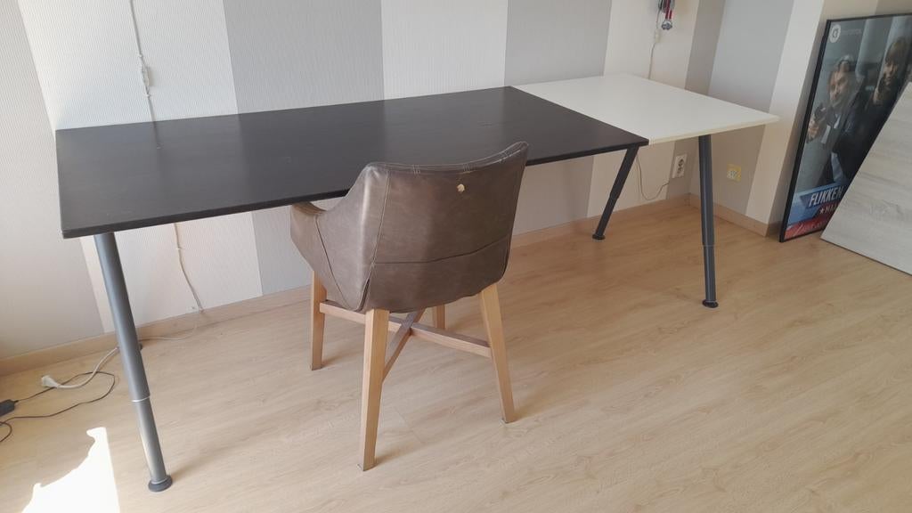 IKEA Galant Bureau - Verlengd, Verstelbaar, Zwart/Wit, Huis en Inrichting, Bureaus, Ophalen