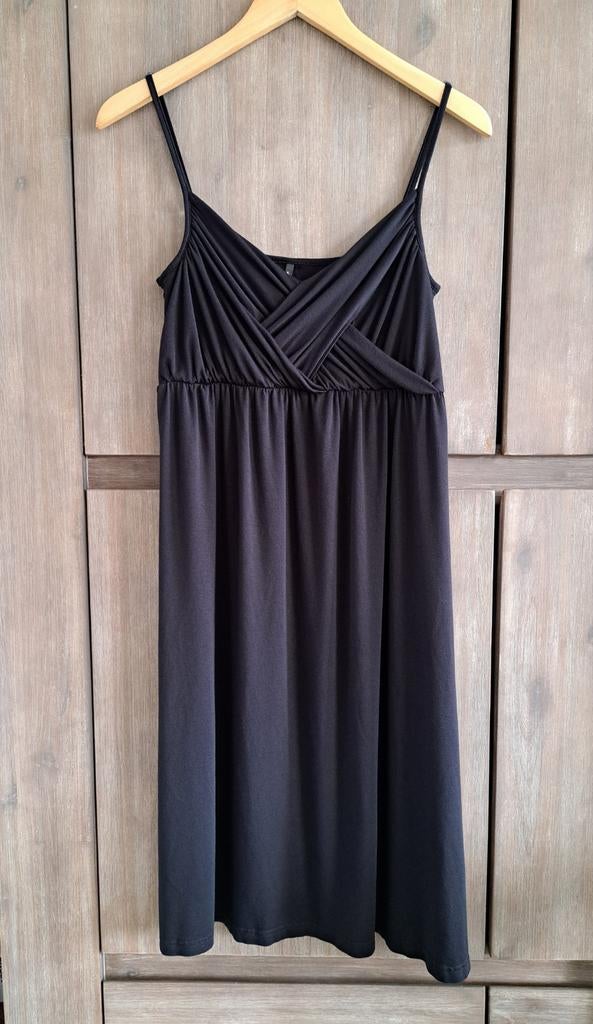 Zwart jurkje- galajurk mt M, Ophalen of Verzenden, Zo goed als nieuw, Zwart, Onder de knie