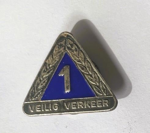 VEILIG VERKEER Nederland - "1" - oude knoopspeld, Verzamelen, Verzenden, Gebruikt, Merk, Speldje of Pin