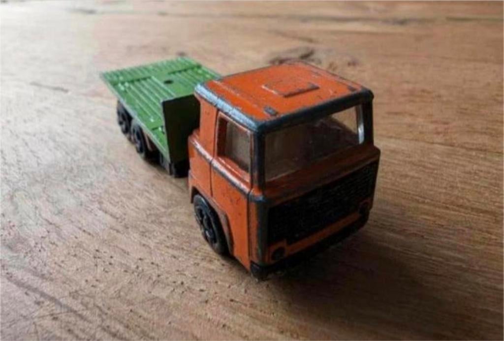 Playart vrachtwagen – Made in Hong Kong, Ophalen of Verzenden, Gebruikt, Bus of Vrachtwagen