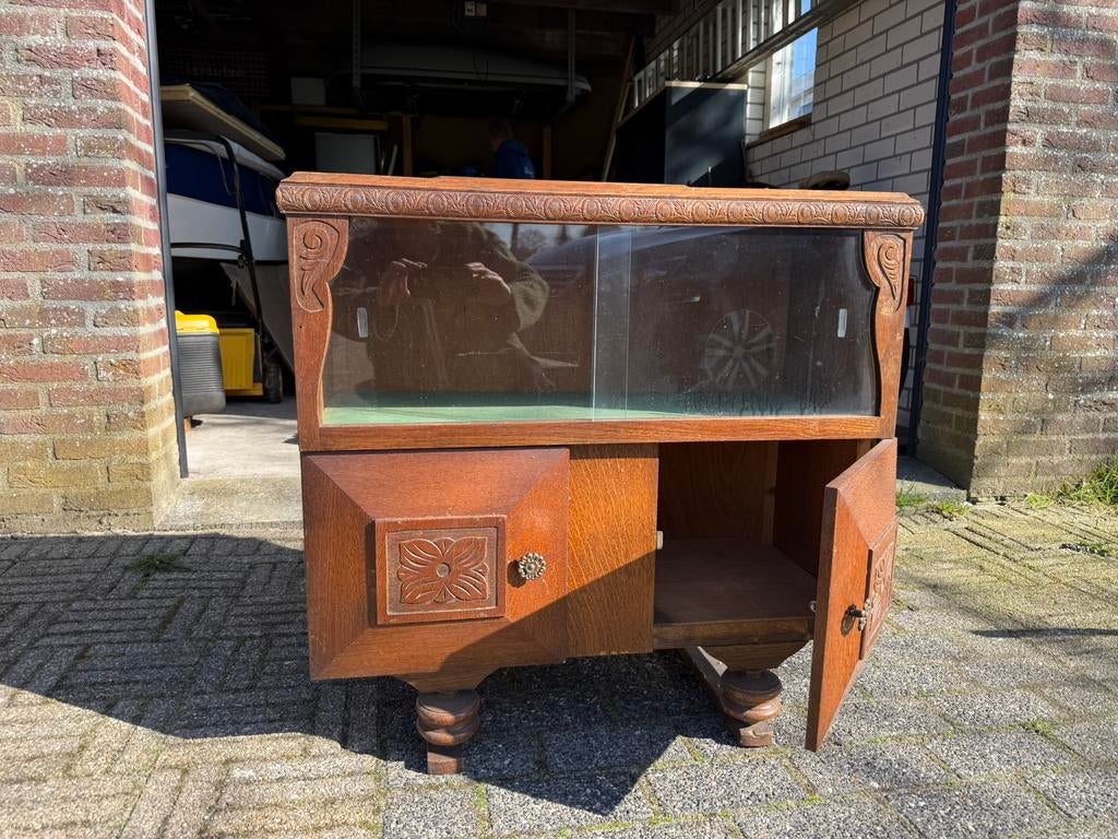 Antiek theekastje, Ophalen, Gebruikt