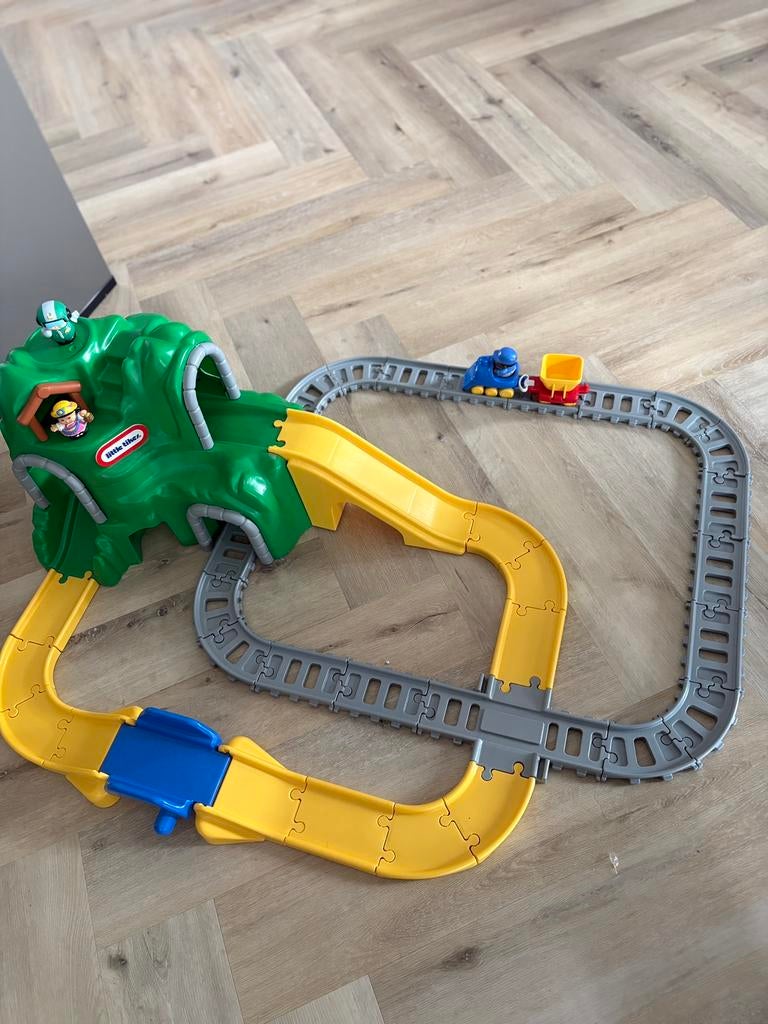 Little Tikes Treinset met Berg en Figuren, Kinderen en Baby's, Ophalen of Verzenden, Gebruikt