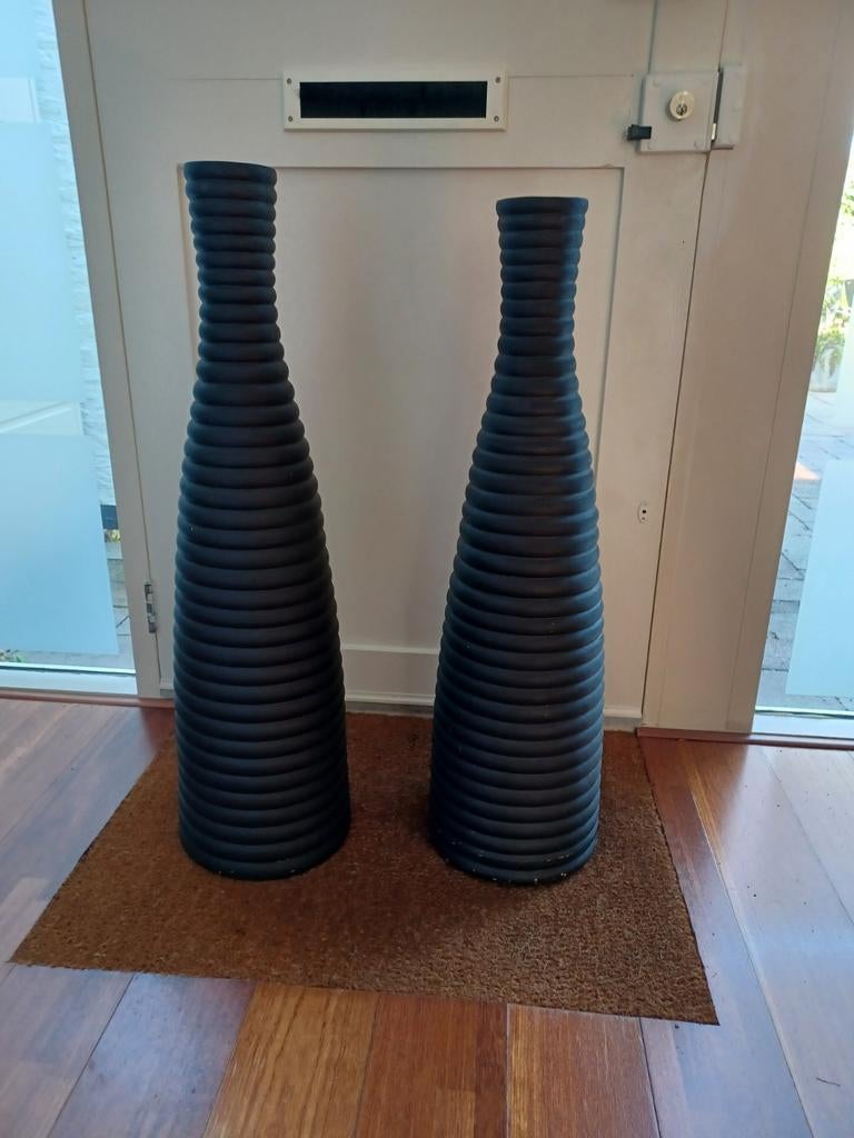 Set zwarte grote  vazen met structuur, Ophalen, Steen, Zwart, Zo goed als nieuw