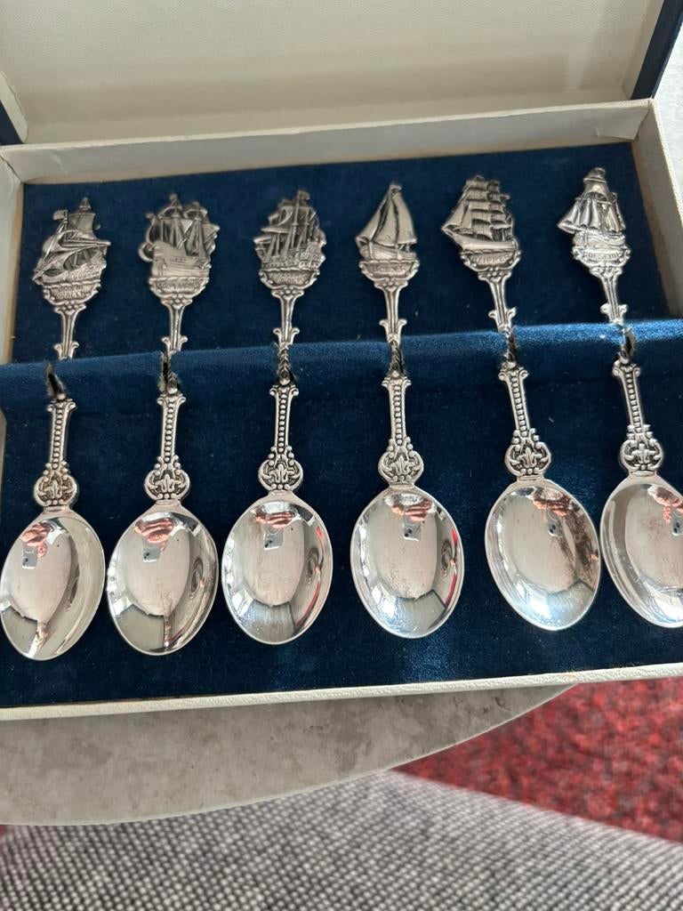 Verzilverde  lepeltjes van historische schepen, Antiek en Kunst, Antiek | Bestek, Ophalen of Verzenden