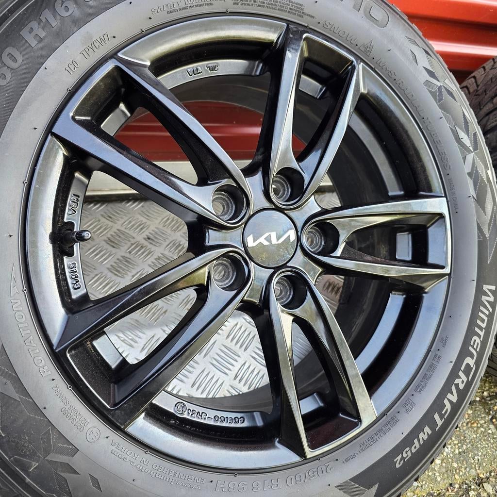Kia Niro winterset 205-60-16 96H TPMS, Auto-onderdelen, Banden en Velgen, Ophalen, 16 inch, Banden en Velgen, Dewielbasis@outlook.com
