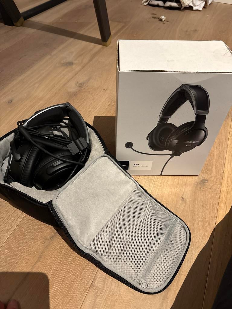 Bose A30 headset, Ophalen of Verzenden, Zo goed als nieuw