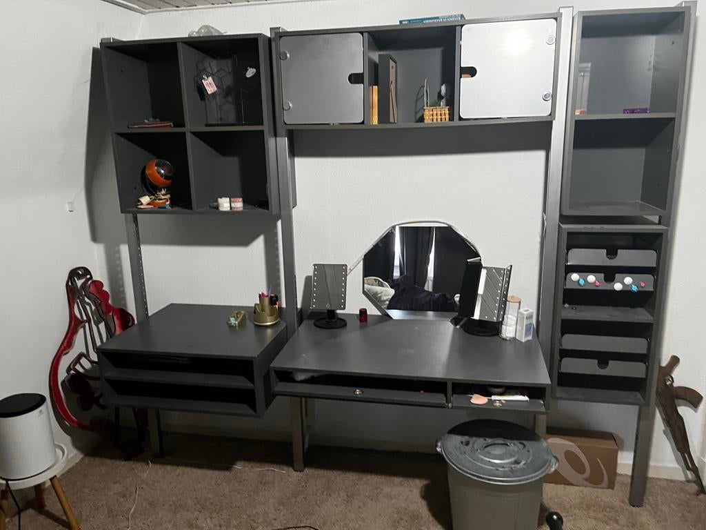 Mooi Groot  bureau, Huizen en Kamers