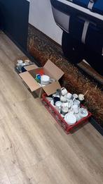 Gratis Partij servies: schotels,kopjes en glazen, Ophalen, Gebruikt, Keramiek, Overige stijlen