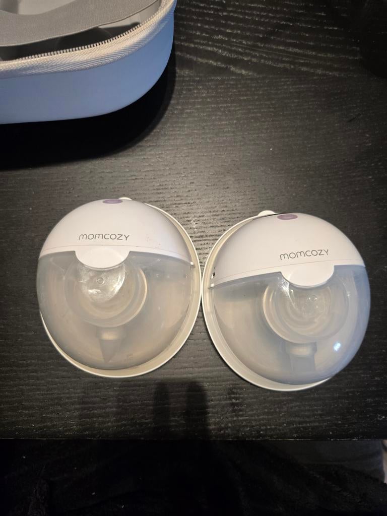 Momcozy draadloze borstkolf met etui, Kinderen en Baby's, Babyvoeding en Toebehoren, Ophalen of Verzenden, Zo goed als nieuw, Borstkolf