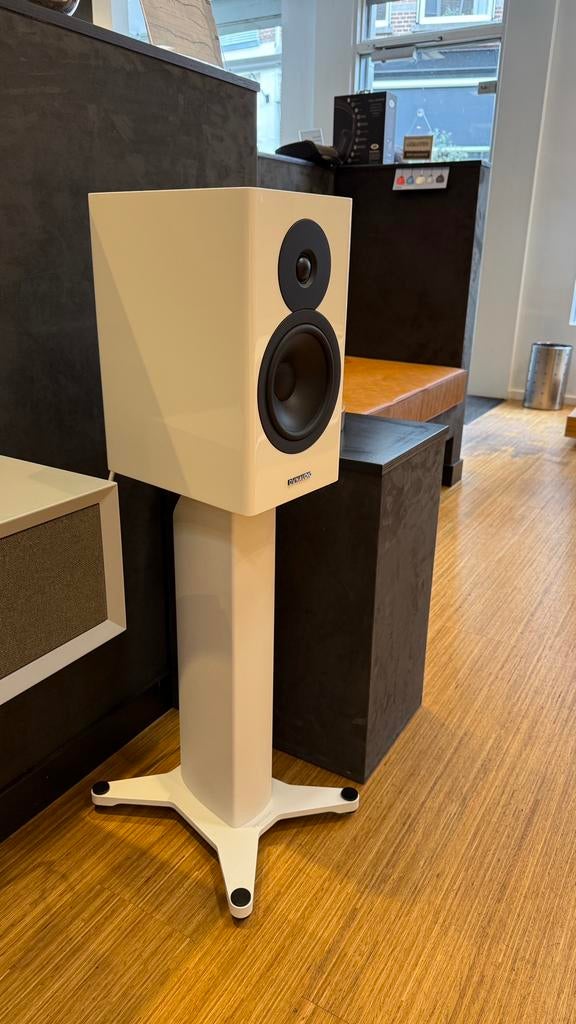 Stands: Dynaudio stand 20 (set), Overige typen, Zo goed als nieuw, 120 watt of meer, Ophalen