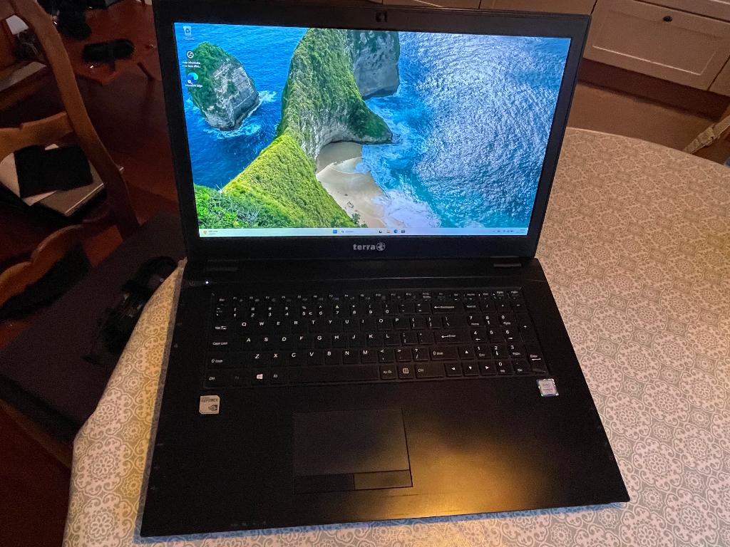 tk terra laptop ., Ophalen, 15 inch, 2 tot 3 Ghz, SSD