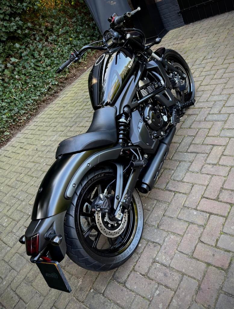 Zeer mooie Kawasaki VULCAN S 650 full black orig 11000km