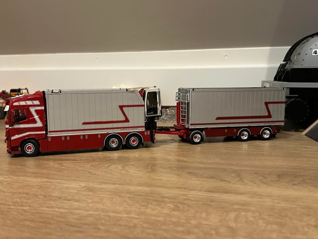 G.J van Leuwen wsi .1.50, Hobby en Vrije tijd, Modelauto's | 1:50, Ophalen of Verzenden, Zo goed als nieuw, Bus of Vrachtwagen