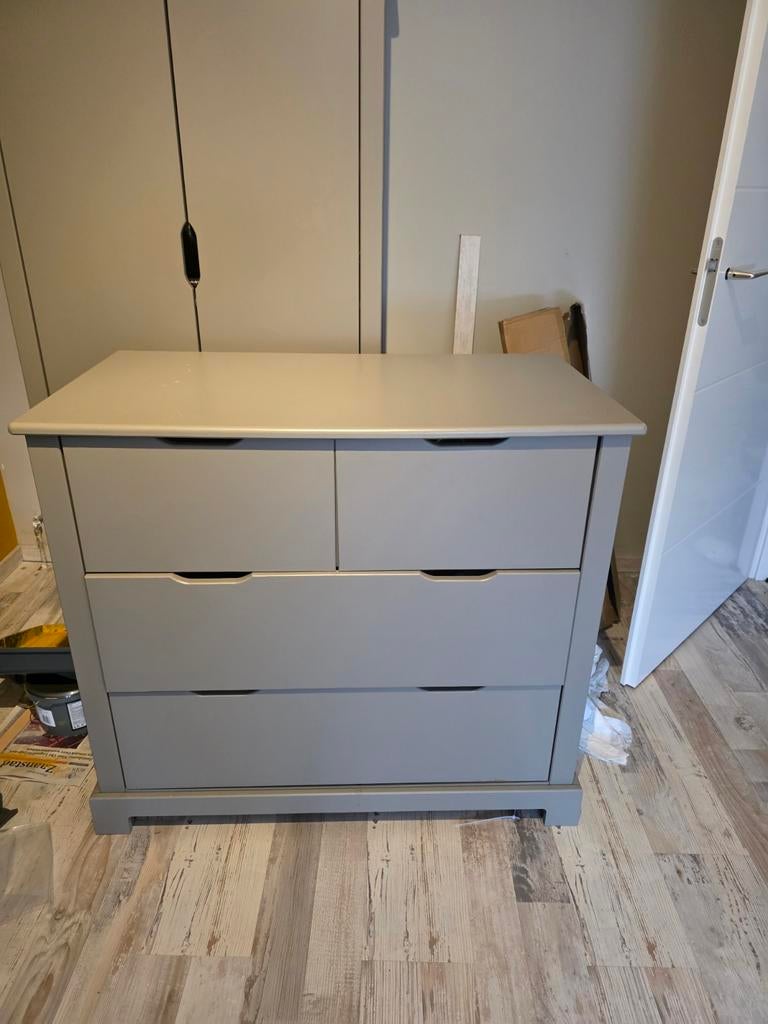 Volledige kinderkamer (bed, kast en commode), Ophalen, Gebruikt, Jongetje of Meisje