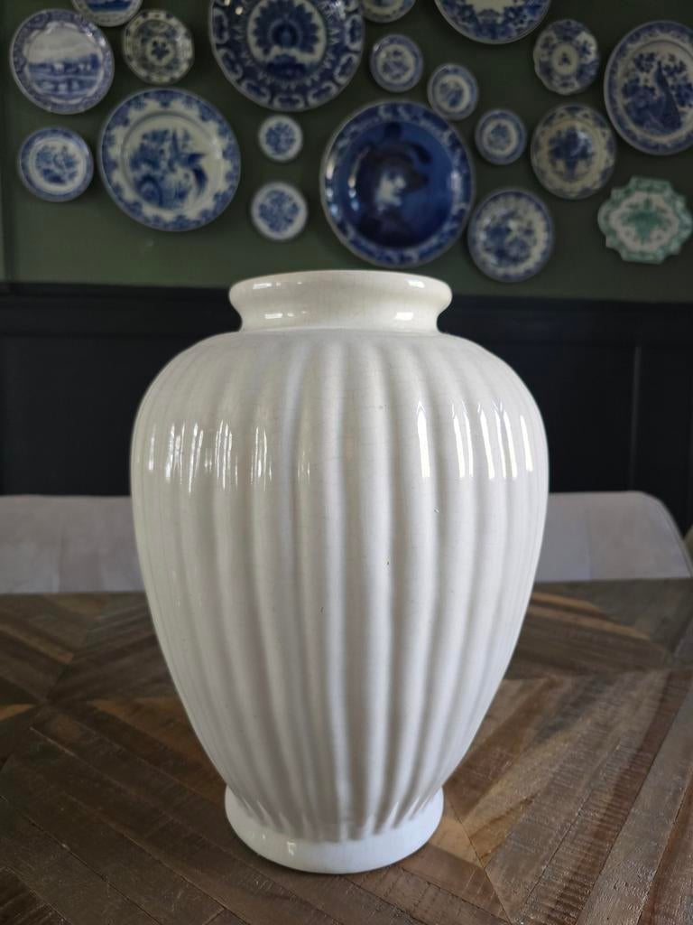 Vaas porceleyne fles, Gebruikt, Wit, Aardewerk of Porselein, Ophalen of Verzenden