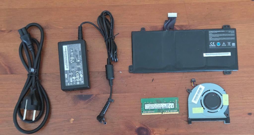 Reserveonderdelen Medion Akoya laptop, Computers en Software, Windows Laptops, Zo goed als nieuw, 15 inch, 2 tot 3 Ghz, 8 GB, Ophalen of Verzenden